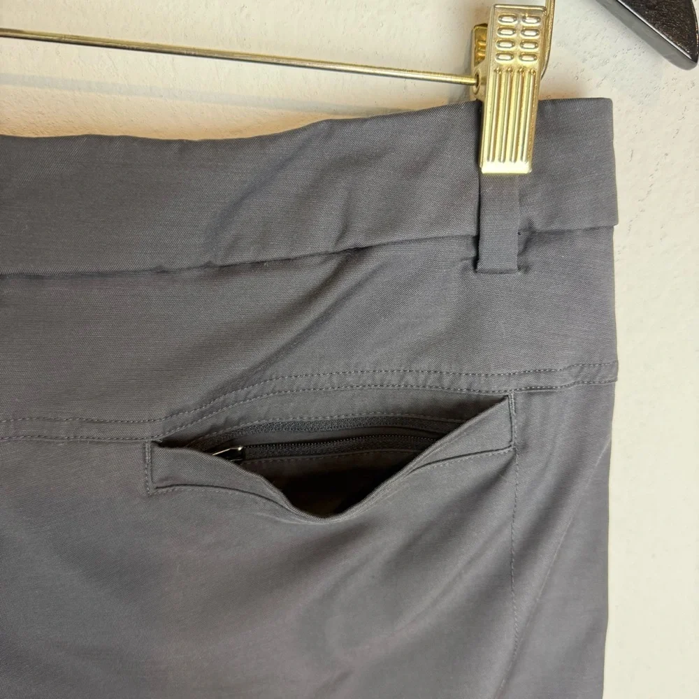 Lululemon Men’s Commission Short 9” Inseam Stoney Gray Size 30